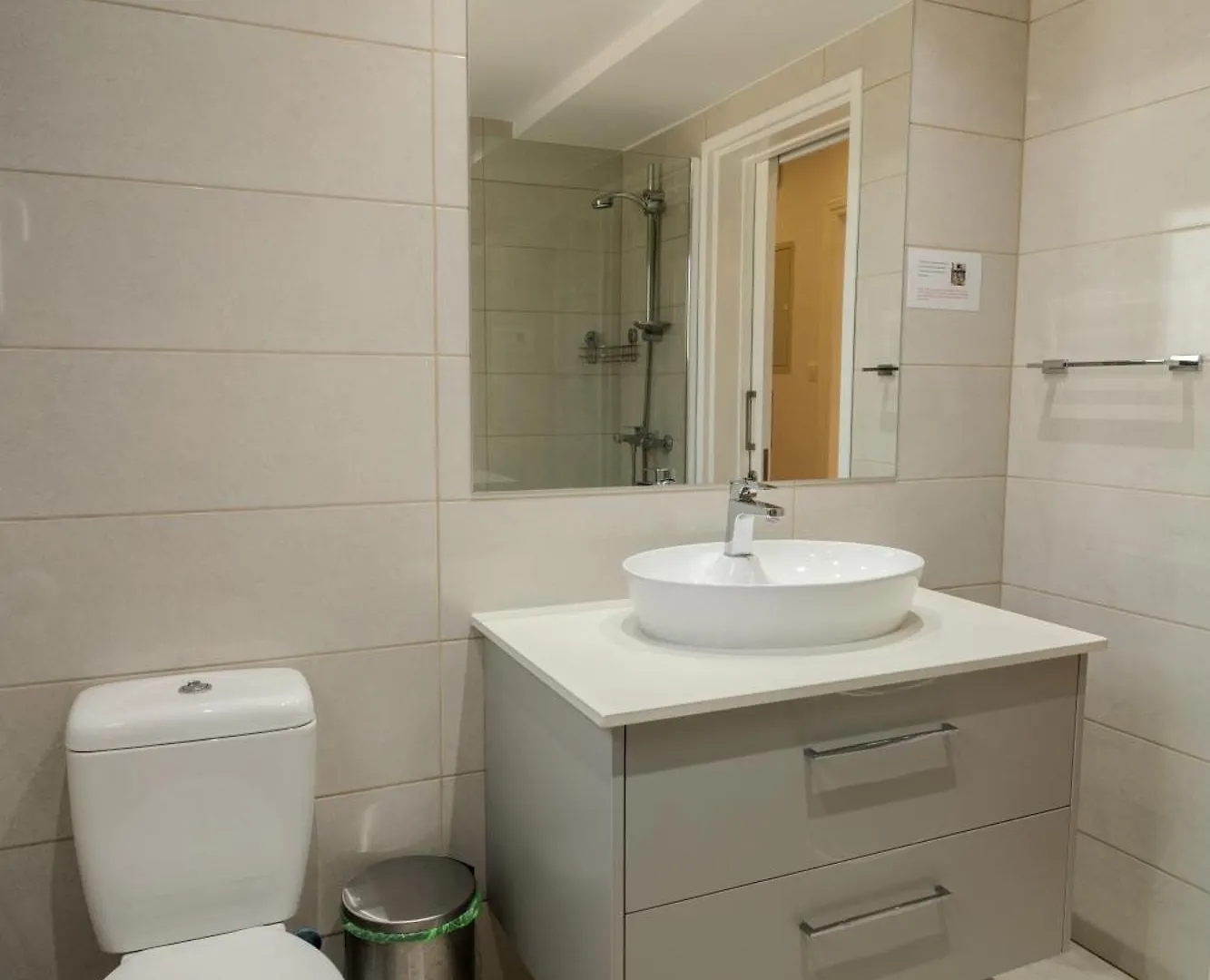 Finikoudes 3 Bedroom Seaview Flat Larnaca Apartament