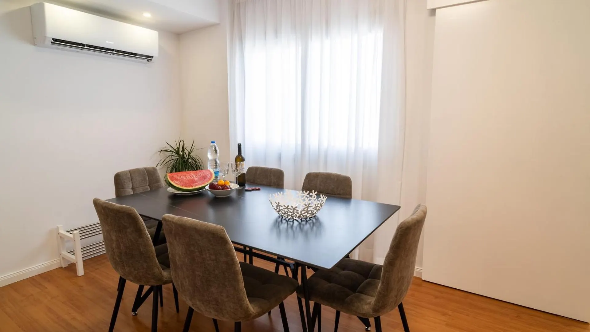 Apartament Finikoudes 3 Bedroom Seaview Flat Larnaca